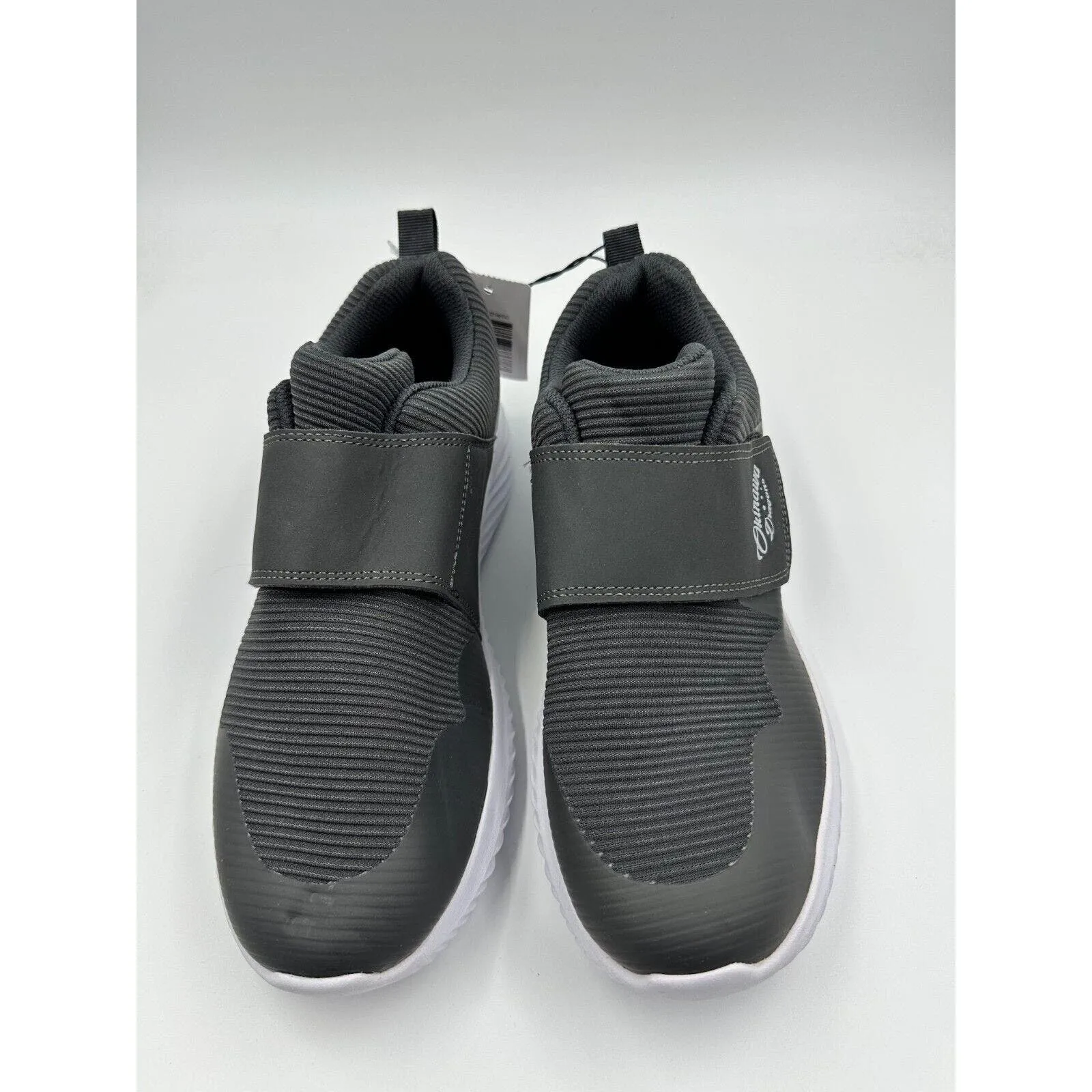 Men's Size 9, Laceless Slip-On Grey and White Sneakers